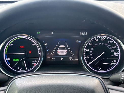 Used 2019 Toyota Camry XLE FWD image 21
