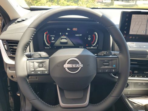 New 2026 Nissan Rogue Platinum AWD/4WD image 11