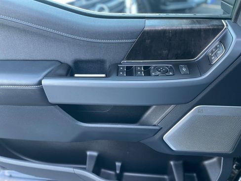 Used 2022 Ford F150 Lariat w/ Equipment Group 502A High image 14