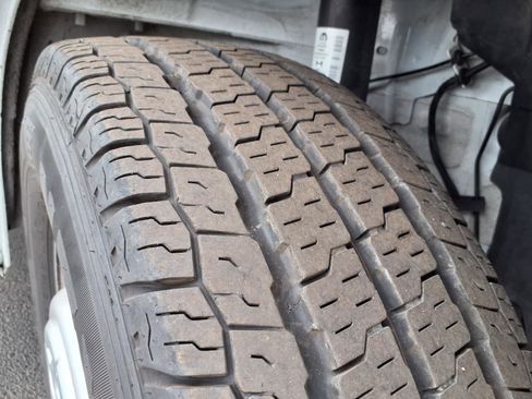 Used 2024 RAM ProMaster 2500 w/ Convenience Group image 33