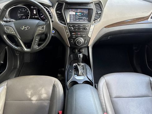 Used 2017 Hyundai Santa Fe Sport FWD image 10