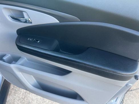 Used 2017 Honda Pilot EX-L image 23