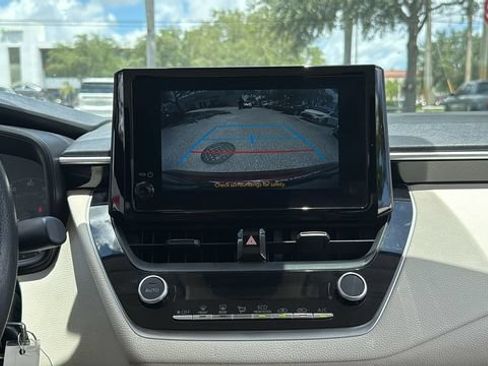 Used 2023 Toyota Corolla LE FWD image 23