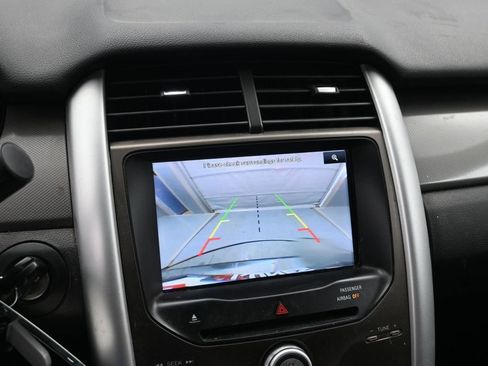 Used 2013 Ford Edge SEL FWD image 12