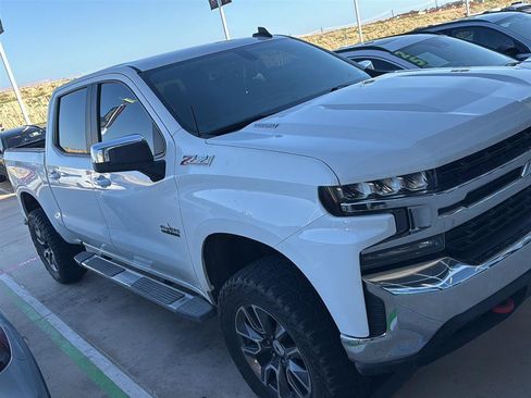 Used 2020 Chevrolet Silverado 1500 LT w/ Texas Edition AWD/4WD image 2
