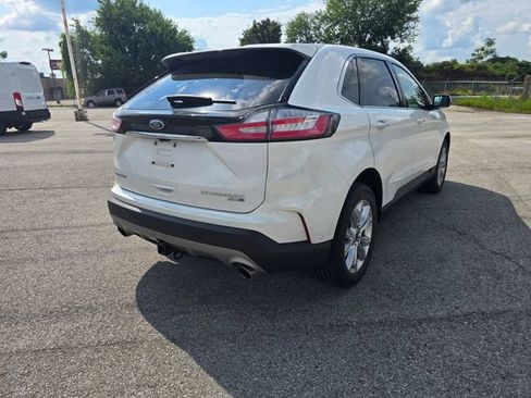 Used 2020 Ford Edge Titanium w/ Equipment Group 301A AWD/4WD image 3