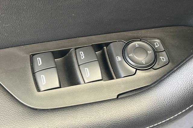 Used 2025 Chevrolet Blazer LT AWD/4WD image 12