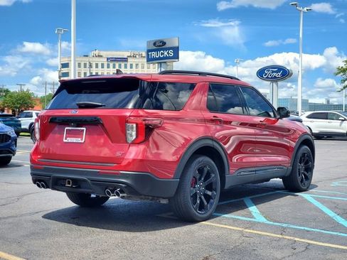 Used 2023 Ford Explorer ST w/ Equipment Group 401A AWD/4WD image 2