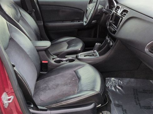Used 2014 Chrysler 200 Limited w/ Sun/Sound Group image 23