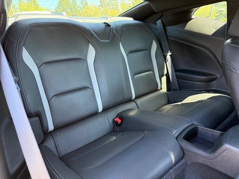 Used 2020 Chevrolet Camaro LT w/ Technology Package RWD image 19