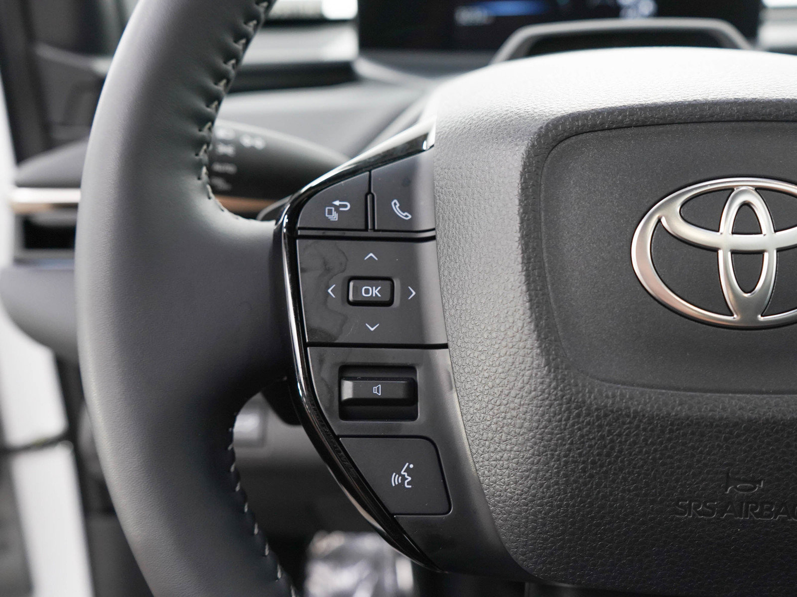 Certified 2026 Toyota bZ AWD/4WD image 27