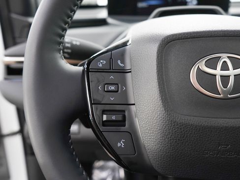 Certified 2026 Toyota bZ AWD/4WD image 27