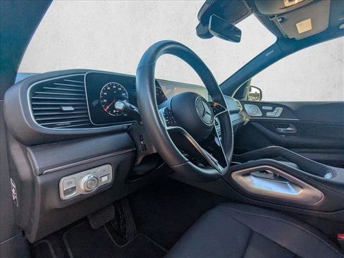 Certified 2025 Mercedes-Benz GLE 450 4MATIC image 9