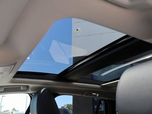 Used 2025 MAZDA CX-50 2.5 Hybrid w/ Premium Plus Pkg image 40