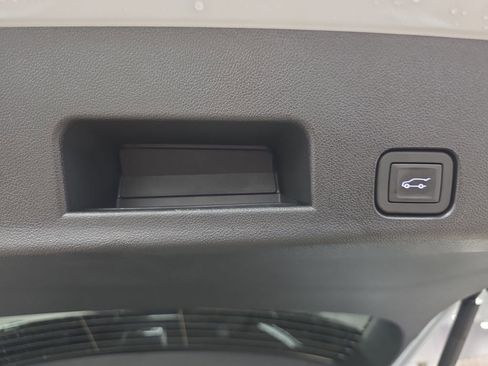New 2026 GMC Acadia AT4 w/ Luxury Package AWD/4WD image 14