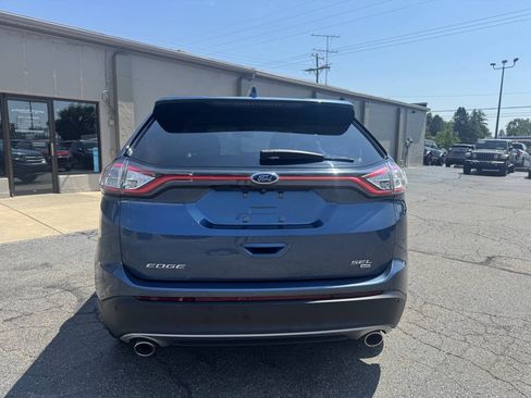 Used 2018 Ford Edge SEL w/ Equipment Group 201A AWD/4WD image 3