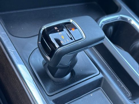 Used 2025 Chevrolet Silverado 1500 High Country AWD/4WD image 34