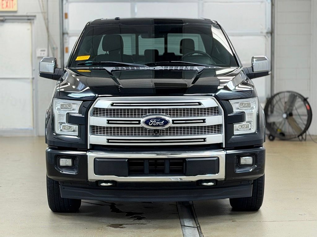 Used 2017 Ford F150 Platinum w/ Equipment Group 701A Luxury AWD/4WD image 2
