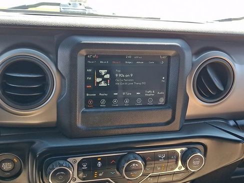 Used 2021 Jeep Wrangler Unlimited Sport AWD/4WD image 17