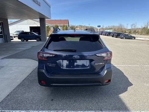 Used 2025 Subaru Outback Premium w/ Popular Package #1A image 4