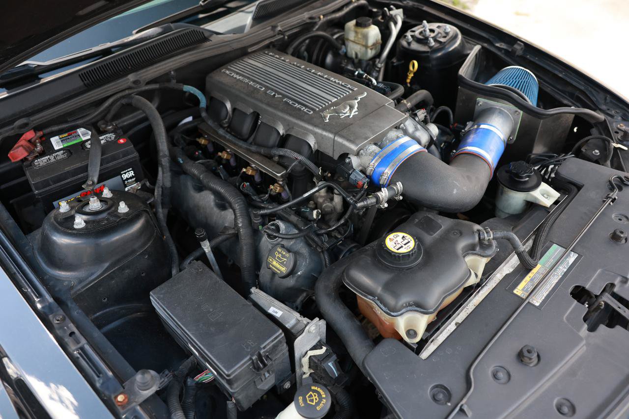 Used 2009 Ford Mustang Convertible RWD image 46