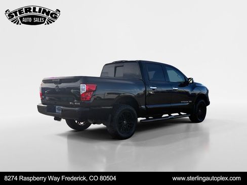 Used 2018 Nissan Titan SL image 5