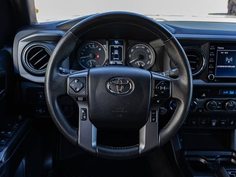 Used 2021 Toyota Tacoma TRD Off-Road w/ Technology Package AWD/4WD image 13