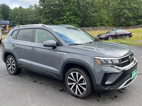 Used 2022 Volkswagen Taos SE AWD/4WD image 7