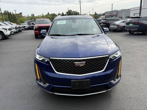 Used 2025 Cadillac XT6 Premium Luxury AWD/4WD image 8