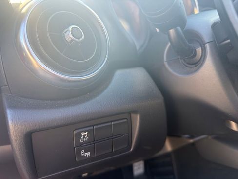 Used 2018 FIAT 124 Spider Abarth w/ Convenience Group image 13