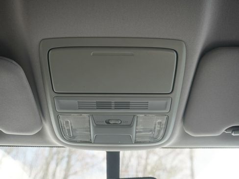 Used 2017 Honda CR-V LX image 23