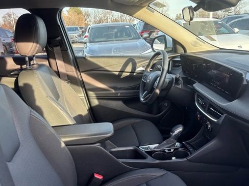 Certified 2024 Buick Encore GX Preferred w/ Comfort Package image 15