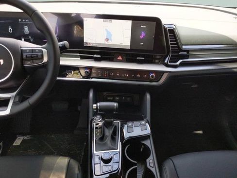 Used 2023 Kia Sportage EX FWD image 18