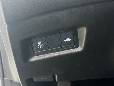 Used 2018 INFINITI Q50 Sport w/ Sensory Package (Sport) image 16