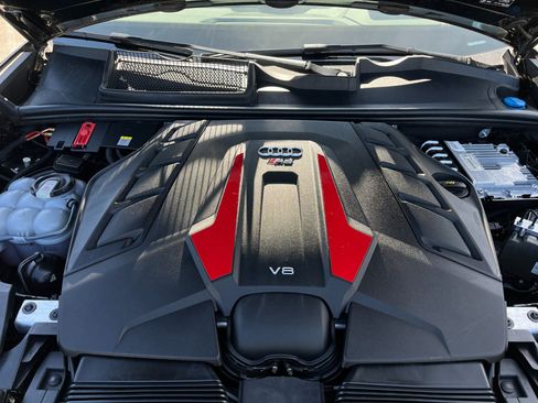 Used 2022 Audi RS Q8 4.0T quattro CARBON OPTIC PKG, image 41