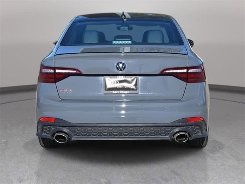 Used 2023 Volkswagen Jetta GLI Autobahn image 5