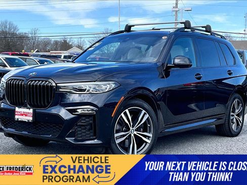 Used 2021 BMW X7 xDrive40i w/ M Sport Package image 3