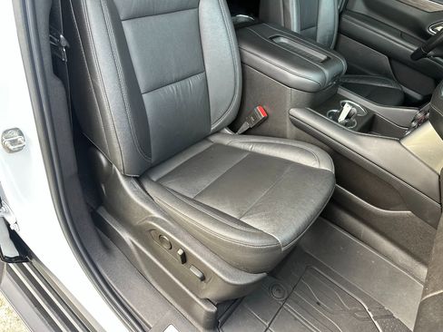 Used 2021 Chevrolet Tahoe LT image 33