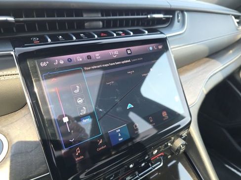 Used 2025 Jeep Grand Cherokee Overland w/ Adv Protech Group III image 26