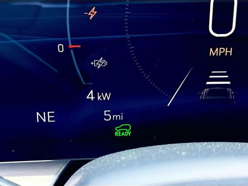 New 2025 Cadillac Lyriq Luxury image 12