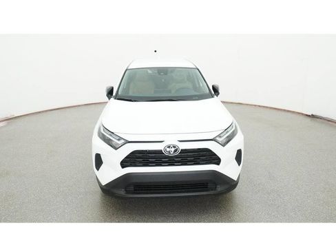 Used 2025 Toyota RAV4 LE FWD image 19