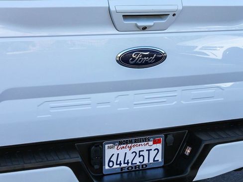 Used 2019 Ford F150 Lariat w/ Equipment Group 502A Luxury AWD/4WD image 12