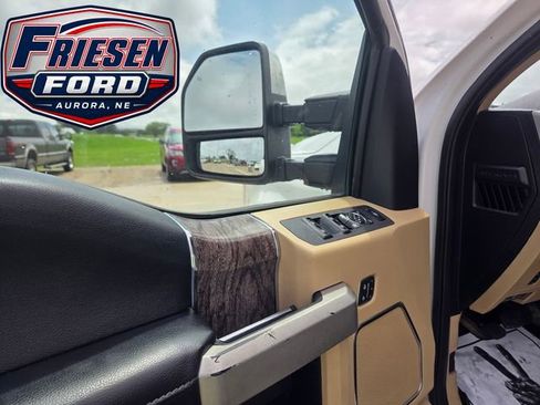 Used 2019 Ford F350 Lariat w/ Chrome Package AWD/4WD image 12
