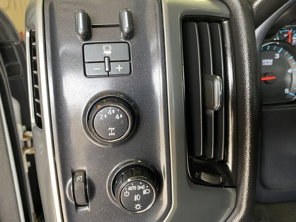 Used 2015 Chevrolet Silverado 2500 LT w/ LT Fleet Convenience Package AWD/4WD image 5