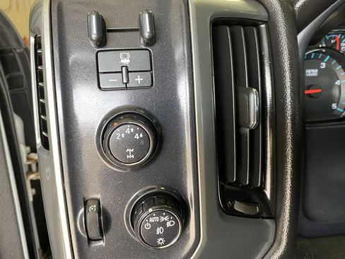 Used 2015 Chevrolet Silverado 2500 LT w/ LT Fleet Convenience Package AWD/4WD image 5