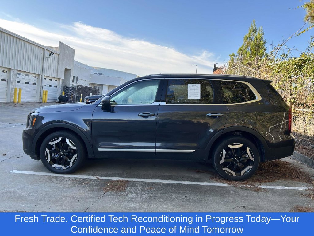 Used 2025 Kia Telluride S FWD image 5