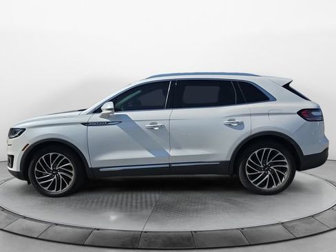 Used 2019 Lincoln Nautilus Reserve FWD image 2