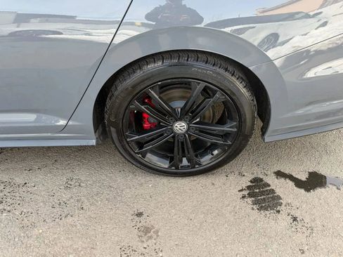 Used 2021 Volkswagen Jetta GLI Autobahn w/ GLI Autobahn Black Package image 9