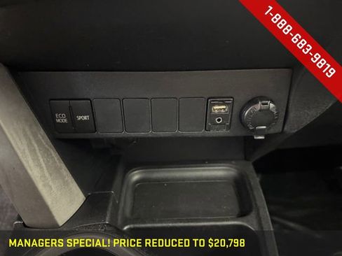 Used 2018 Toyota RAV4 XLE image 17