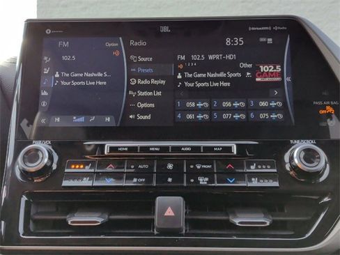 Used 2020 Toyota Highlander Limited image 19